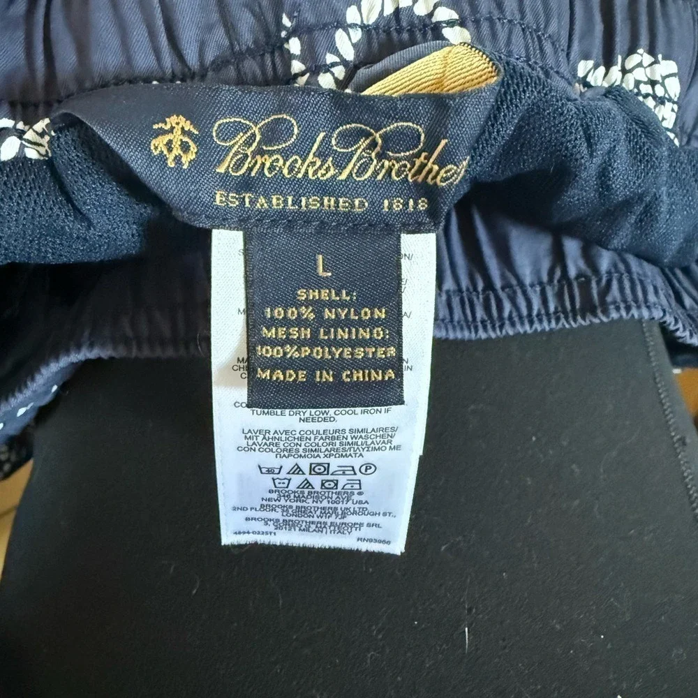 Brooks Brothers navy blue different knots printed swim trunks‎